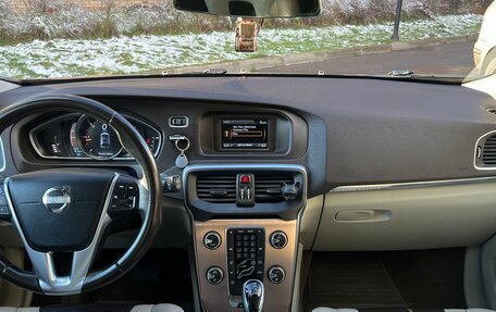 Volvo V40 Cross Country I, 2014 год, 1 330 000 рублей, 25 фотография