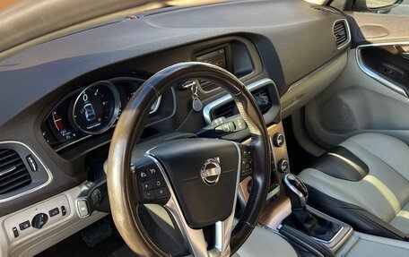 Volvo V40 Cross Country I, 2014 год, 1 330 000 рублей, 24 фотография