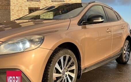 Volvo V40 Cross Country I, 2014 год, 1 330 000 рублей, 31 фотография