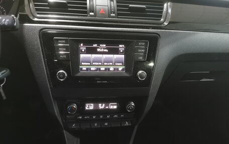 Skoda Rapid I, 2015 год, 894 000 рублей, 12 фотография