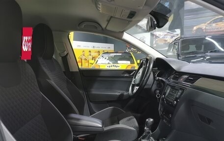 Skoda Rapid I, 2015 год, 894 000 рублей, 9 фотография