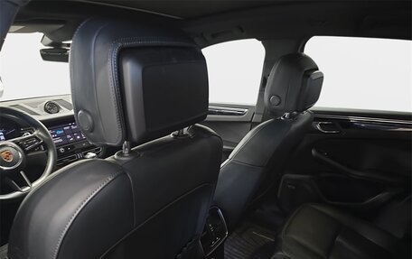 Porsche Macan I рестайлинг, 2023 год, 113 814 рублей, 11 фотография