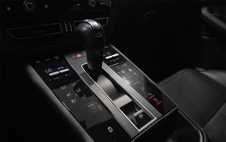 Porsche Macan I рестайлинг, 2023 год, 113 814 рублей, 21 фотография