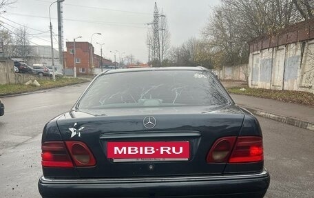 Mercedes-Benz E-Класс, 1997 год, 440 000 рублей, 5 фотография