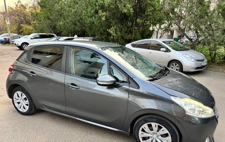 Peugeot 208 II, 2013 год, 450 000 рублей, 10 фотография