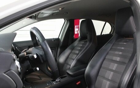 Mercedes-Benz GLA, 2018 год, 2 530 000 рублей, 13 фотография