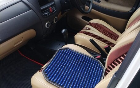 Suzuki Aerio, 2001 год, 300 000 рублей, 5 фотография