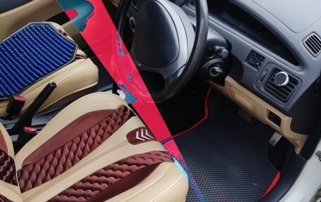 Suzuki Aerio, 2001 год, 300 000 рублей, 3 фотография