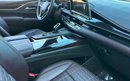 Cadillac Escalade V, 2025 год, 24 129 784 рублей, 15 фотография