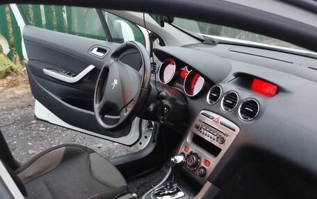 Peugeot 308 II, 2012 год, 680 000 рублей, 17 фотография