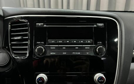 Mitsubishi Outlander III рестайлинг 3, 2020 год, 1 649 888 рублей, 8 фотография