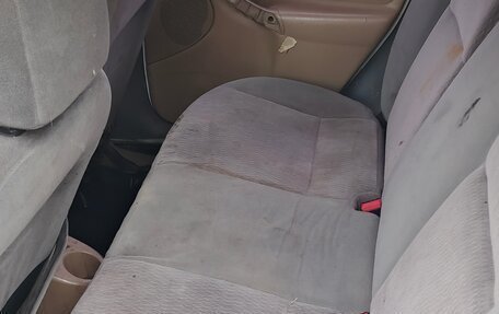 Ford Focus IV, 2001 год, 135 000 рублей, 11 фотография