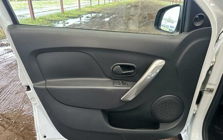 Renault Logan II, 2020 год, 595 000 рублей, 11 фотография