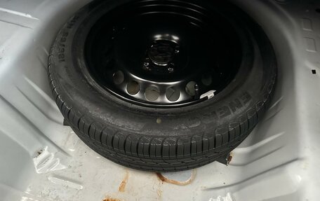 Renault Logan II, 2020 год, 595 000 рублей, 18 фотография