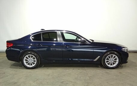 BMW 5 серия, 2019 год, 3 800 000 рублей, 8 фотография