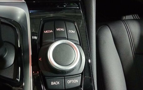 BMW 5 серия, 2019 год, 3 800 000 рублей, 15 фотография