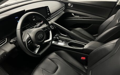 Hyundai Elantra, 2022 год, 1 945 000 рублей, 8 фотография