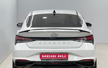 Hyundai Elantra, 2022 год, 1 945 000 рублей, 4 фотография