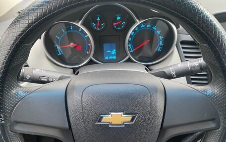 Chevrolet Cruze II, 2012 год, 800 000 рублей, 10 фотография