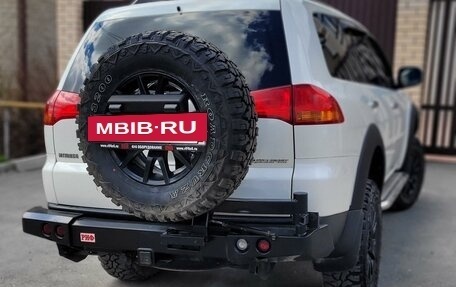 Mitsubishi Pajero Sport II рестайлинг, 2012 год, 2 600 000 рублей, 2 фотография