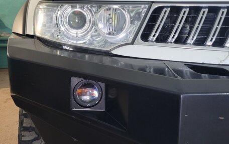 Mitsubishi Pajero Sport II рестайлинг, 2012 год, 2 600 000 рублей, 8 фотография