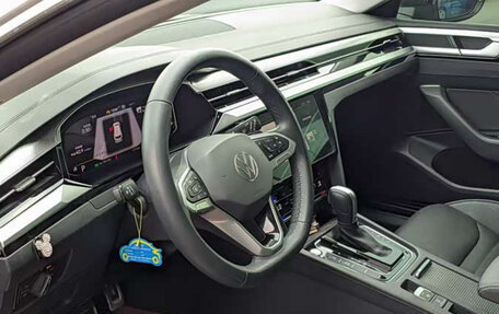 Volkswagen Passat CC, 2022 год, 4 225 000 рублей, 3 фотография