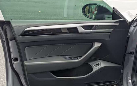 Volkswagen Passat CC, 2022 год, 4 225 000 рублей, 5 фотография