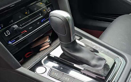 Volkswagen Passat CC, 2022 год, 4 225 000 рублей, 14 фотография