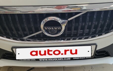 Volvo V40 Cross Country I, 2018 год, 2 500 000 рублей, 12 фотография