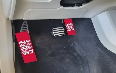 Volvo V40 Cross Country I, 2018 год, 2 500 000 рублей, 11 фотография