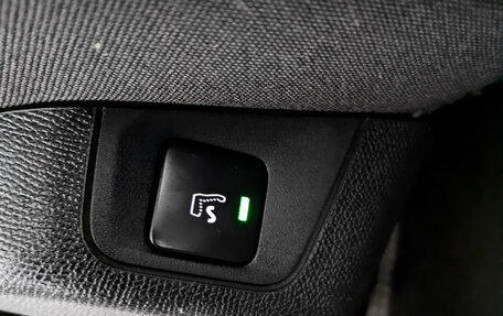 Peugeot 3008 II, 2017 год, 2 350 000 рублей, 25 фотография