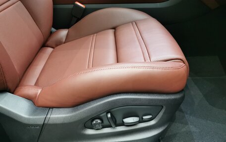 Porsche Cayenne III, 2025 год, 23 380 000 рублей, 25 фотография