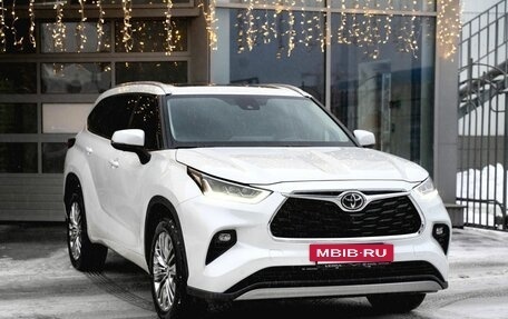 Toyota Highlander, 2025 год, 6 400 000 рублей, 3 фотография