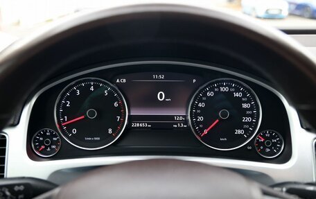 Volkswagen Touareg III, 2017 год, 2 790 000 рублей, 13 фотография