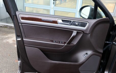 Volkswagen Touareg III, 2017 год, 2 790 000 рублей, 8 фотография