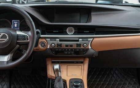 Lexus ES VII, 2017 год, 2 849 000 рублей, 13 фотография