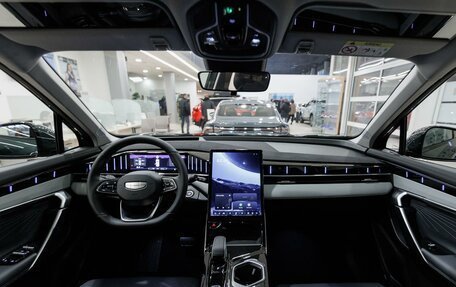 Geely Atlas, 2025 год, 10 фотография