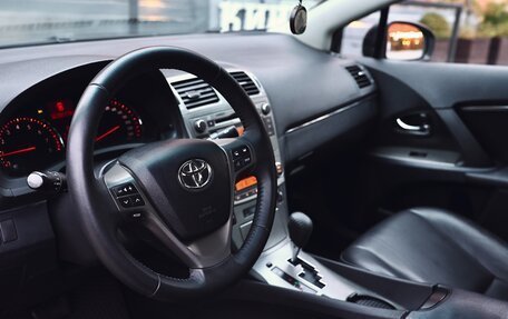 Toyota Avensis III рестайлинг, 2011 год, 990 000 рублей, 9 фотография