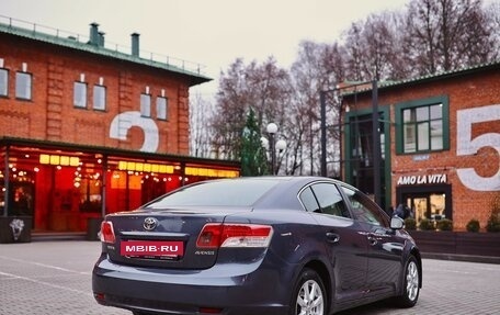 Toyota Avensis III рестайлинг, 2011 год, 990 000 рублей, 5 фотография