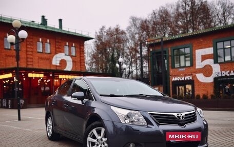 Toyota Avensis III рестайлинг, 2011 год, 990 000 рублей, 3 фотография
