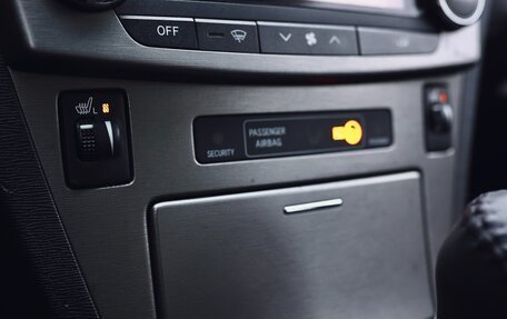 Toyota Avensis III рестайлинг, 2011 год, 990 000 рублей, 20 фотография