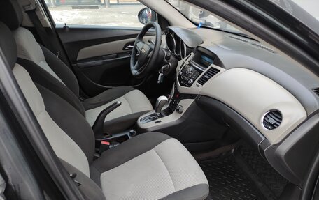 Chevrolet Cruze II, 2011 год, 675 000 рублей, 7 фотография