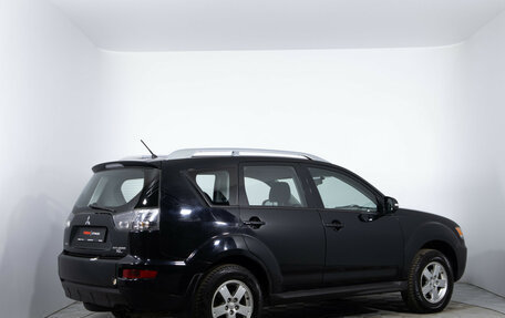 Mitsubishi Outlander III рестайлинг 3, 2010 год, 915 000 рублей, 5 фотография