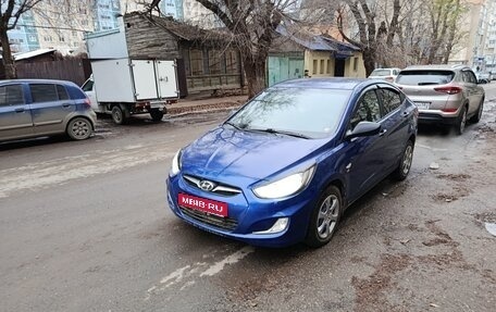 Hyundai Solaris II рестайлинг, 2011 год, 730 000 рублей, 1 фотография