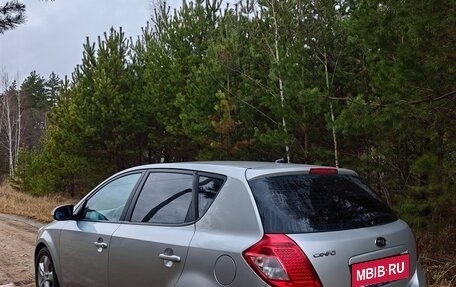 KIA cee'd I рестайлинг, 2011 год, 650 000 рублей, 6 фотография