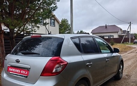 KIA cee'd I рестайлинг, 2011 год, 650 000 рублей, 4 фотография