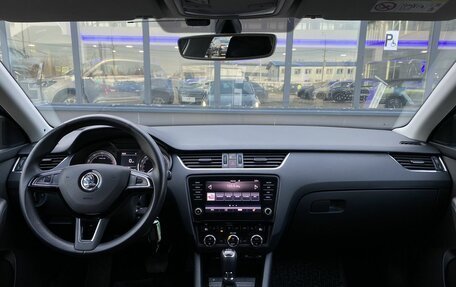 Skoda Octavia, 2017 год, 1 689 000 рублей, 11 фотография