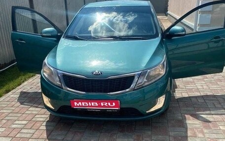 KIA Rio III рестайлинг, 2013 год, 590 000 рублей, 1 фотография