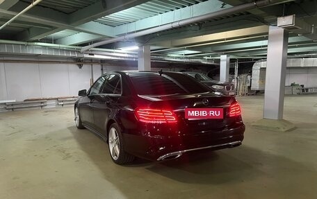 Mercedes-Benz E-Класс, 2015 год, 1 750 000 рублей, 6 фотография