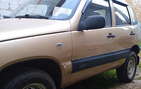 Chevrolet Niva I рестайлинг, 2004 год, 300 000 рублей, 22 фотография